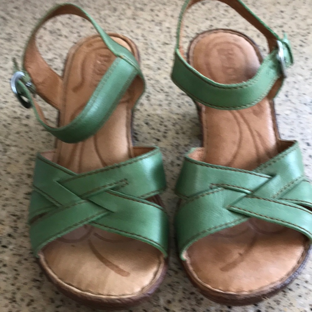 Ladies shoes